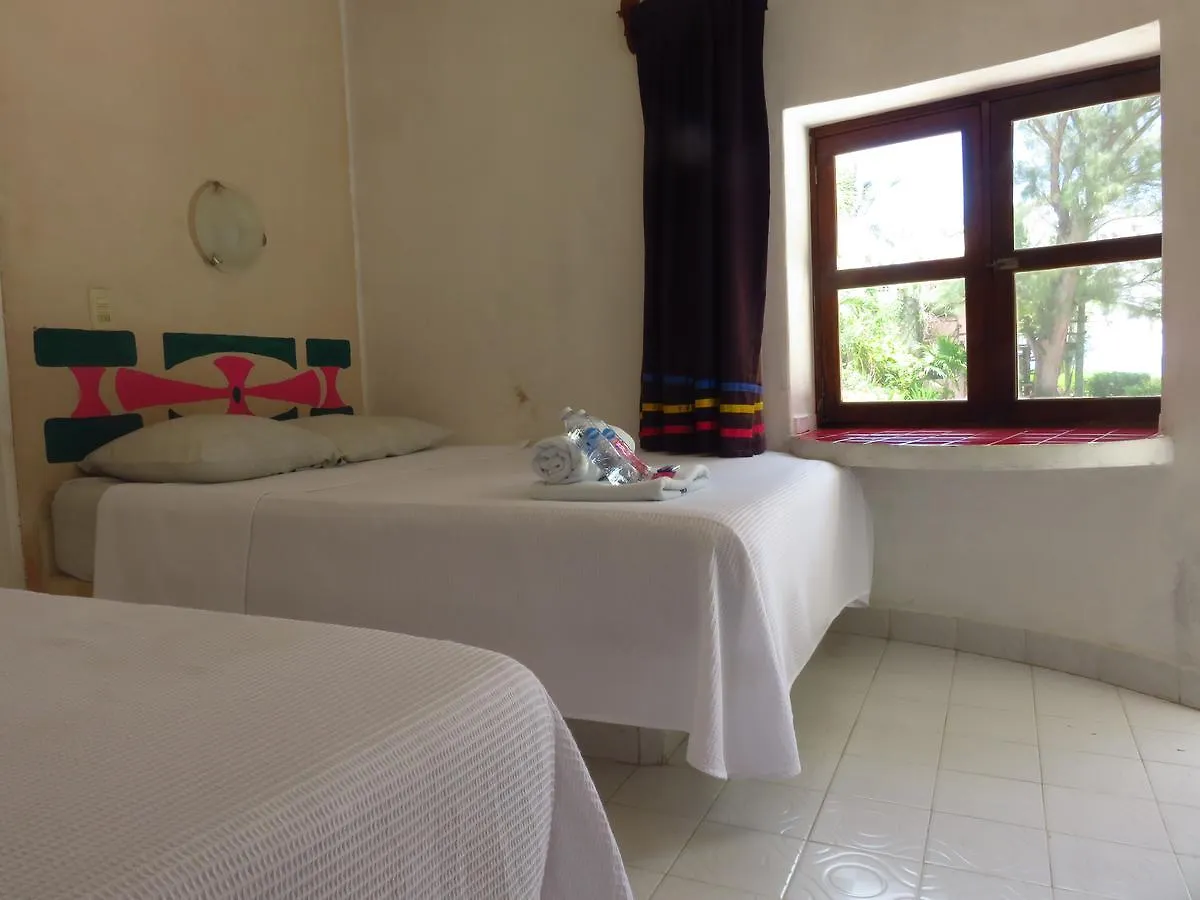 Acamaya Reef Cabanas Puerto Morelos 3*,  Mexikó