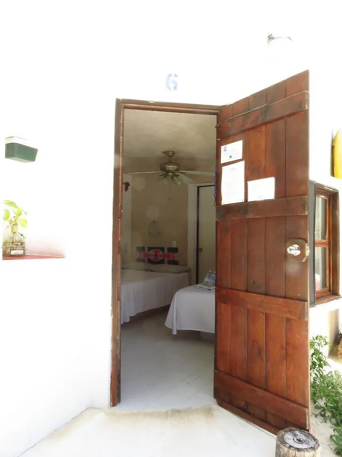 Acamaya Reef Cabanas Puerto Morelos 3*,  Mexikó